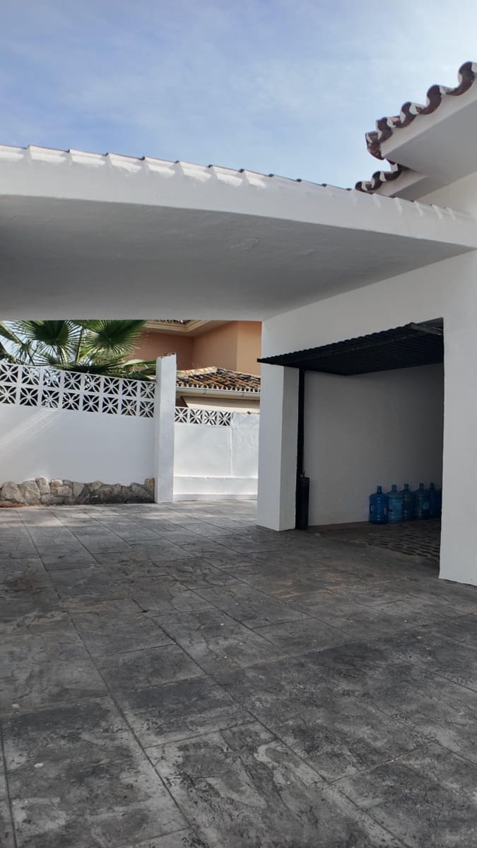 Chalet de 5 habitaciones en Mijas en venta con piscina garaje - 1.099.000 € (Ref: 9367665)