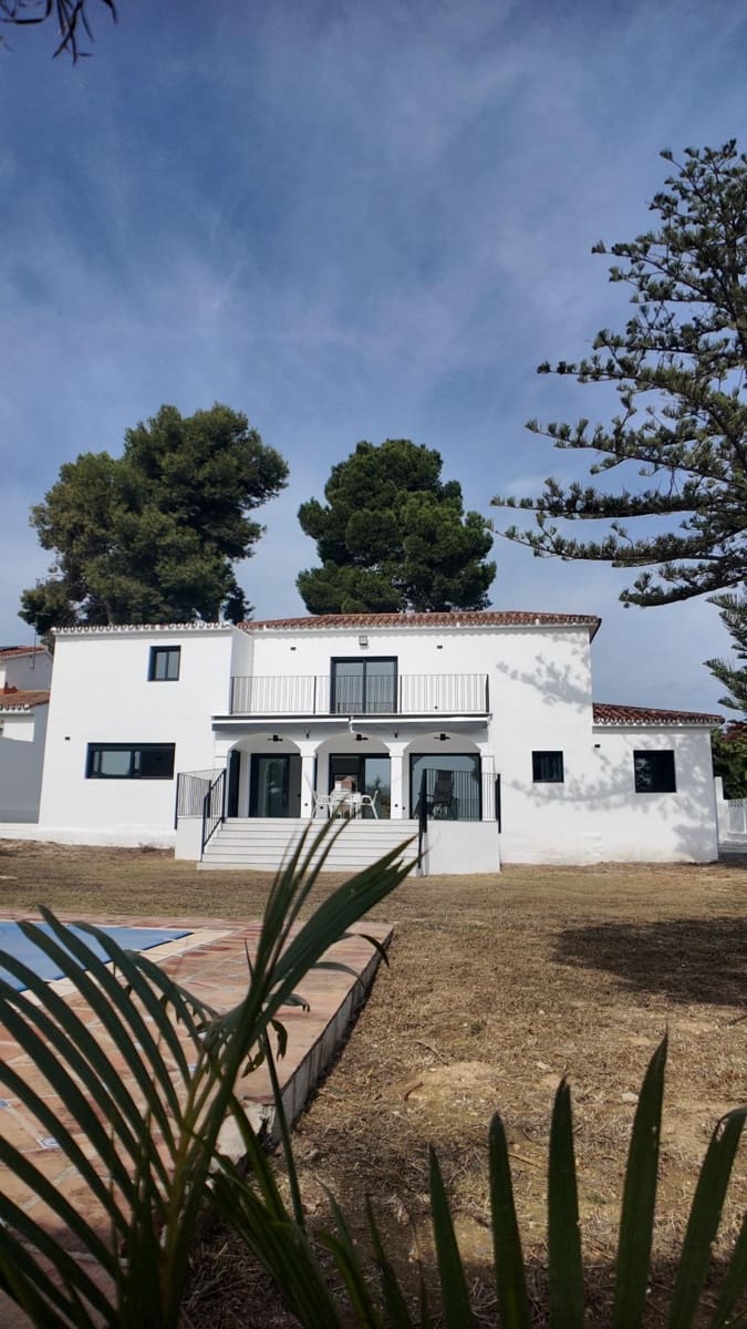 Chalet de 5 habitaciones en Mijas en venta con piscina garaje - 1.099.000 € (Ref: 9367665)
