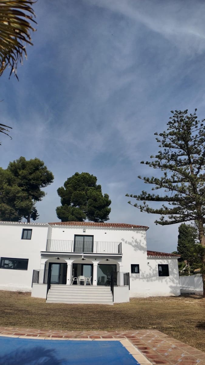 Chalet de 5 habitaciones en Mijas en venta con piscina garaje - 1.099.000 € (Ref: 9367665)
