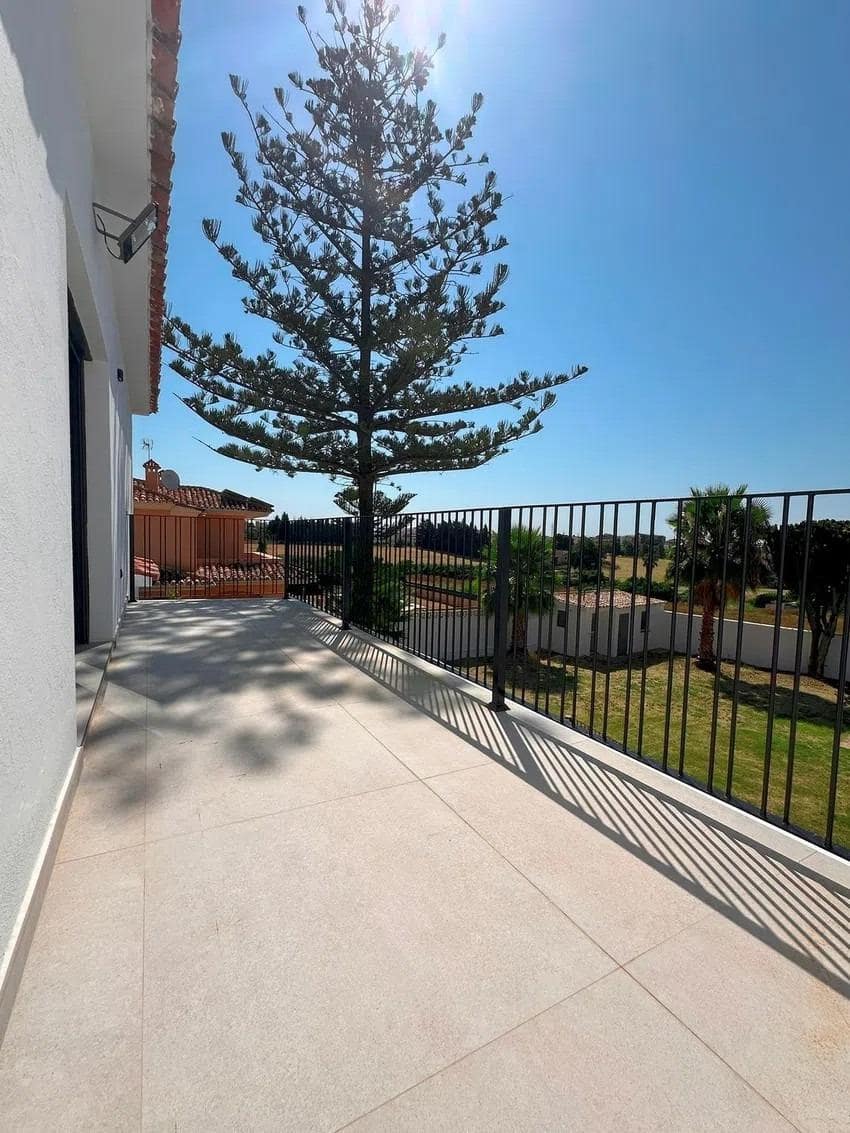 Chalet de 5 habitaciones en Mijas en venta con piscina garaje - 1.099.000 € (Ref: 9367665)