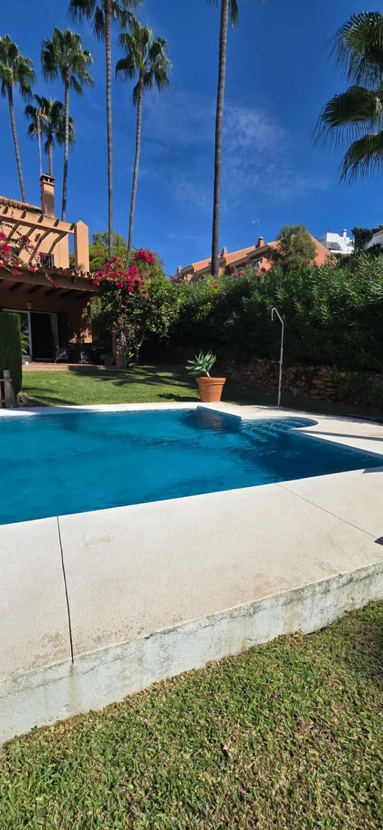 3 camera da letto Casa in vendita in Sitio de Calahonda con piscina garage - 595.000 € (Rif: 9367667)