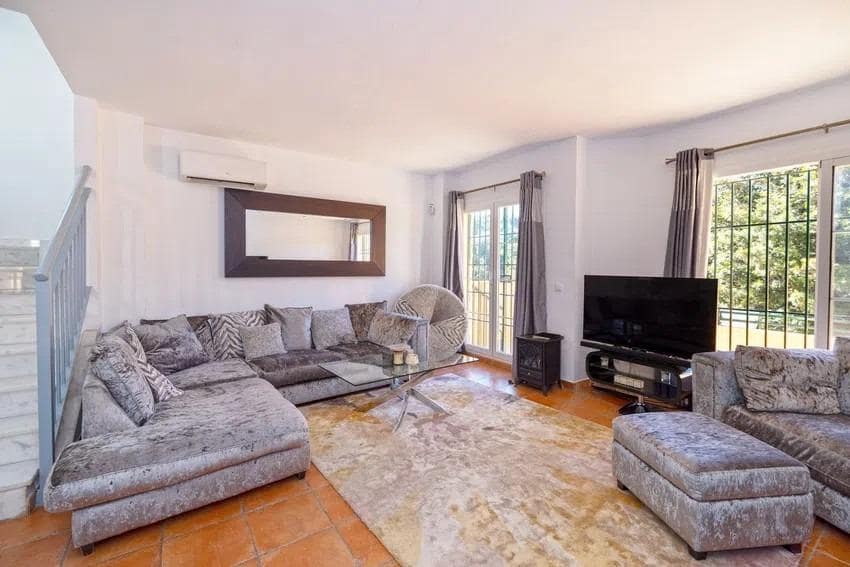 3 sypialnia Dom na sprzedaż w Fuengirola z garażem - 549 000 € (Ref: 9417666)