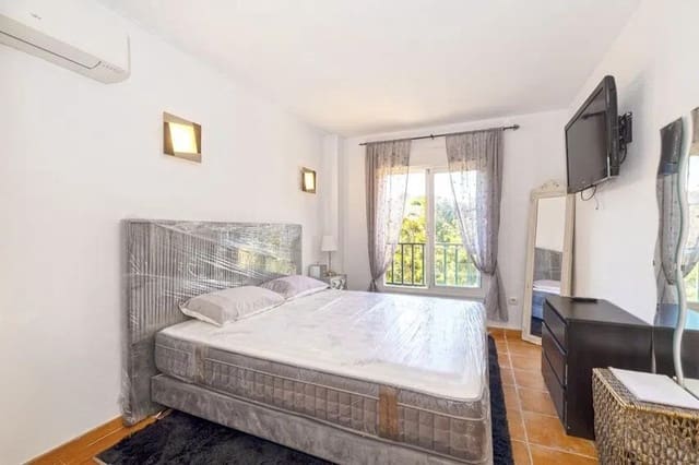 3 sypialnia Dom na sprzedaż w Los Pacos, Fuengirola z garażem - 549 000 € (Ref: 9417666)