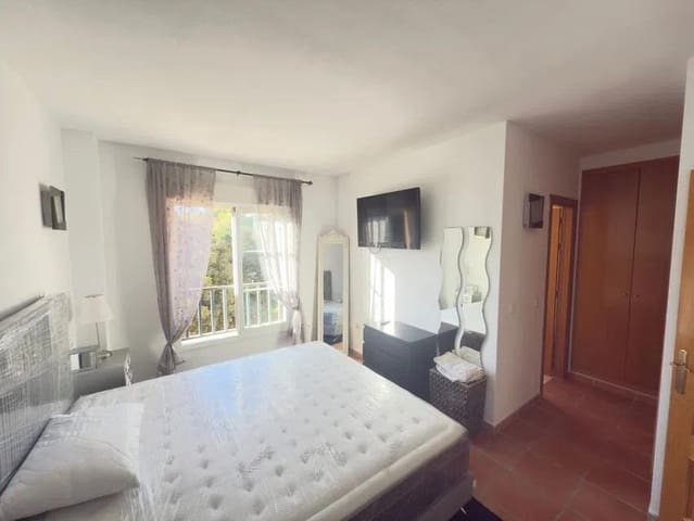 3 sypialnia Dom na sprzedaż w Los Pacos, Fuengirola z garażem - 549 000 € (Ref: 9417666)