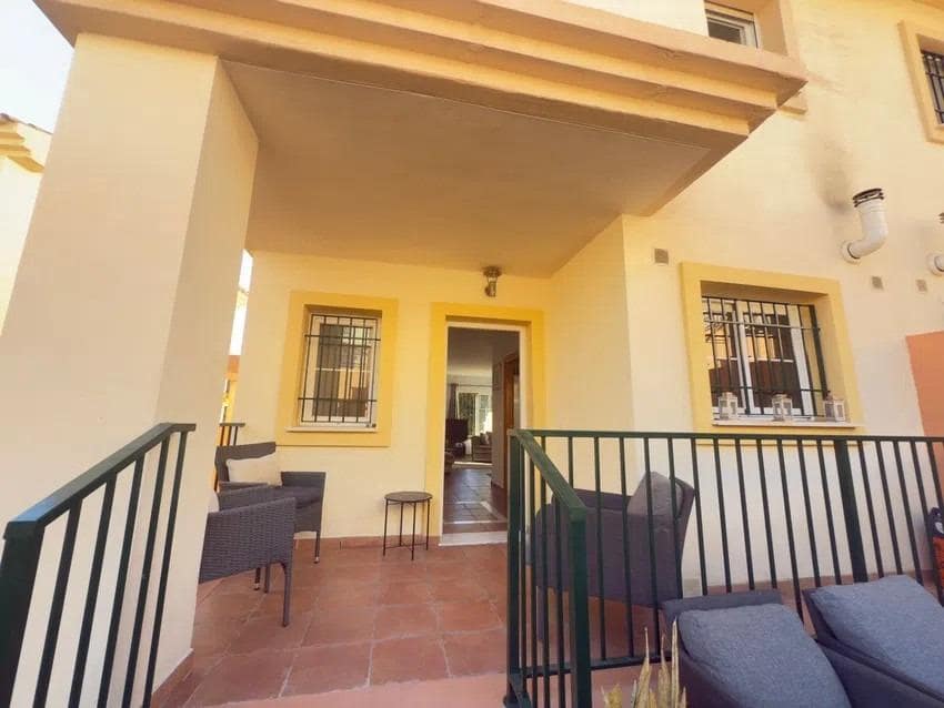 3 sypialnia Dom na sprzedaż w Fuengirola z garażem - 549 000 € (Ref: 9417666)