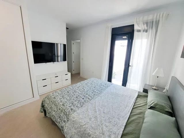 3 soveværelse Rækkehus til salg i Alhaurín de la Torre med swimmingpool garage - € 545.000 (Ref: 9419880)