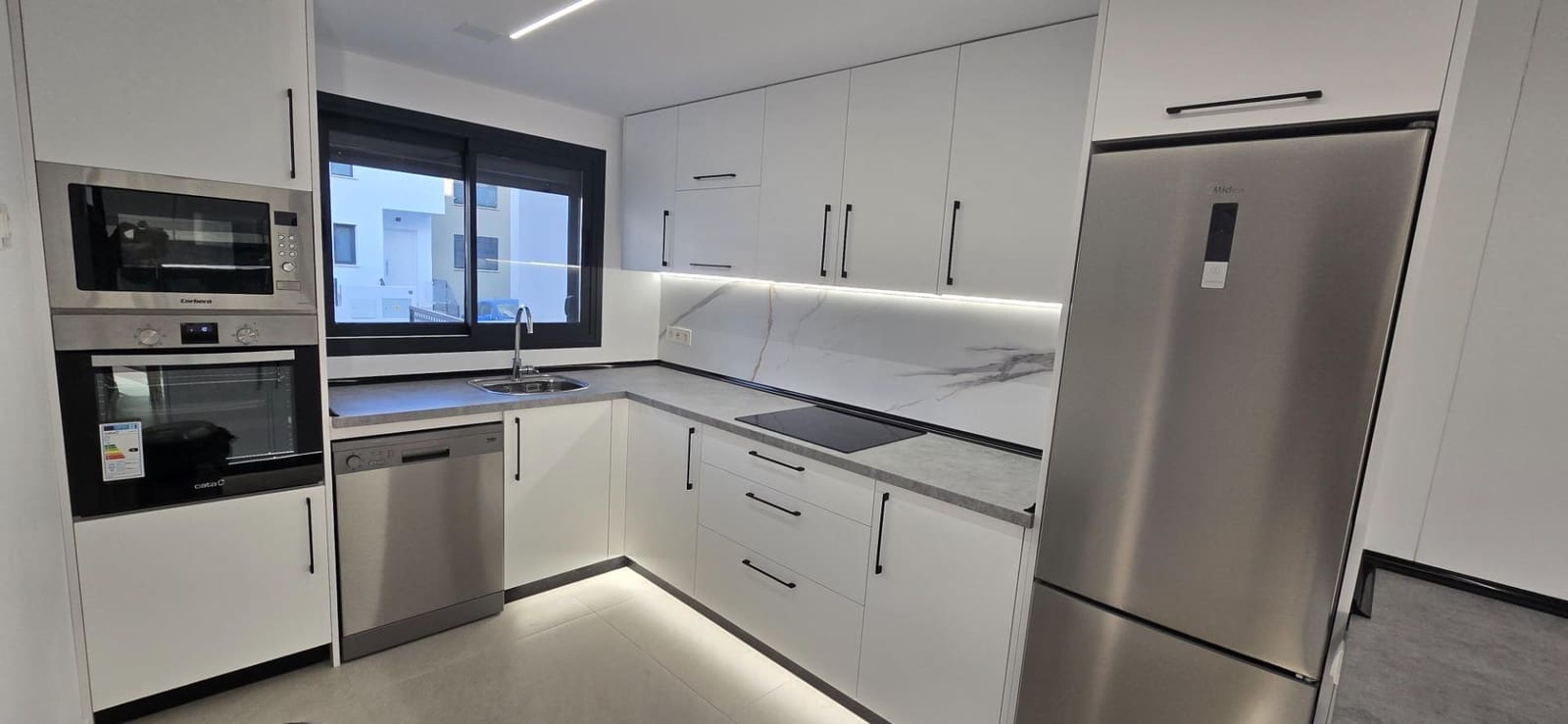 3 chambre Villa/Maison Mitoyenne à vendre à Alhaurin de la Torre avec piscine garage - 545 000 € (Ref: 9419880)