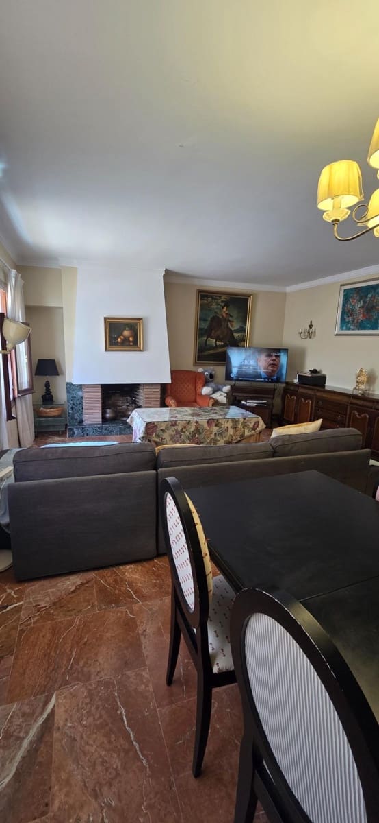 5 sovrum Lägenhet till salu i Fuengirola med garage - 700 000 € (Ref: 9449400)