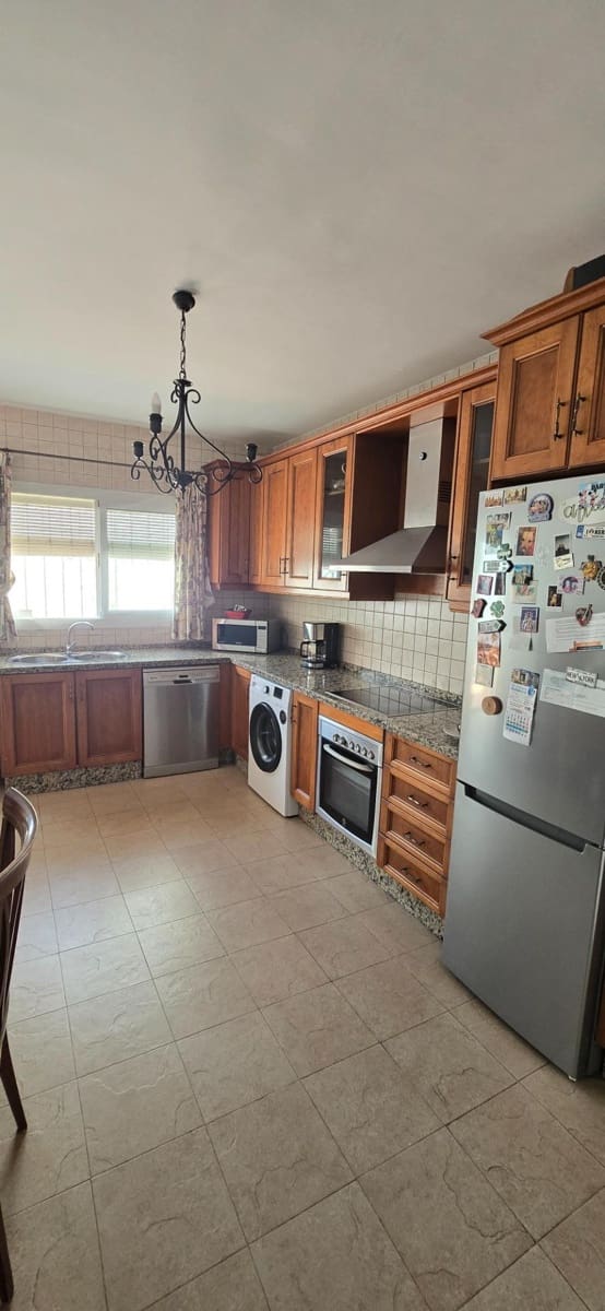 5 sovrum Lägenhet till salu i Fuengirola med garage - 700 000 € (Ref: 9449400)