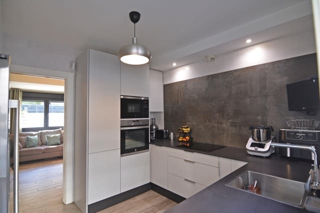 4 makuuhuone Paritalo myytävänä paikassa Fuengirola mukana 
autotalli - 530 000 € (Ref: 9476215)