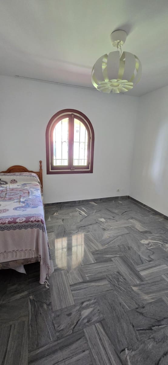 5 bedroom Villa for sale in El Coto with pool garage - € 700,000 (Ref: 9504372)