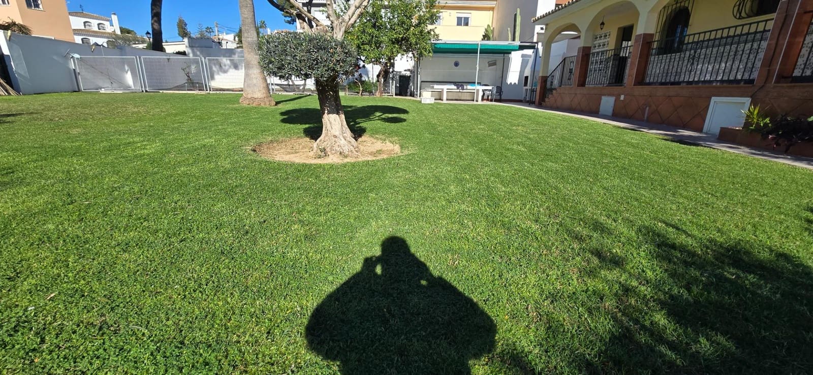 5 bedroom Villa for sale in El Coto with pool garage - € 700,000 (Ref: 9504372)