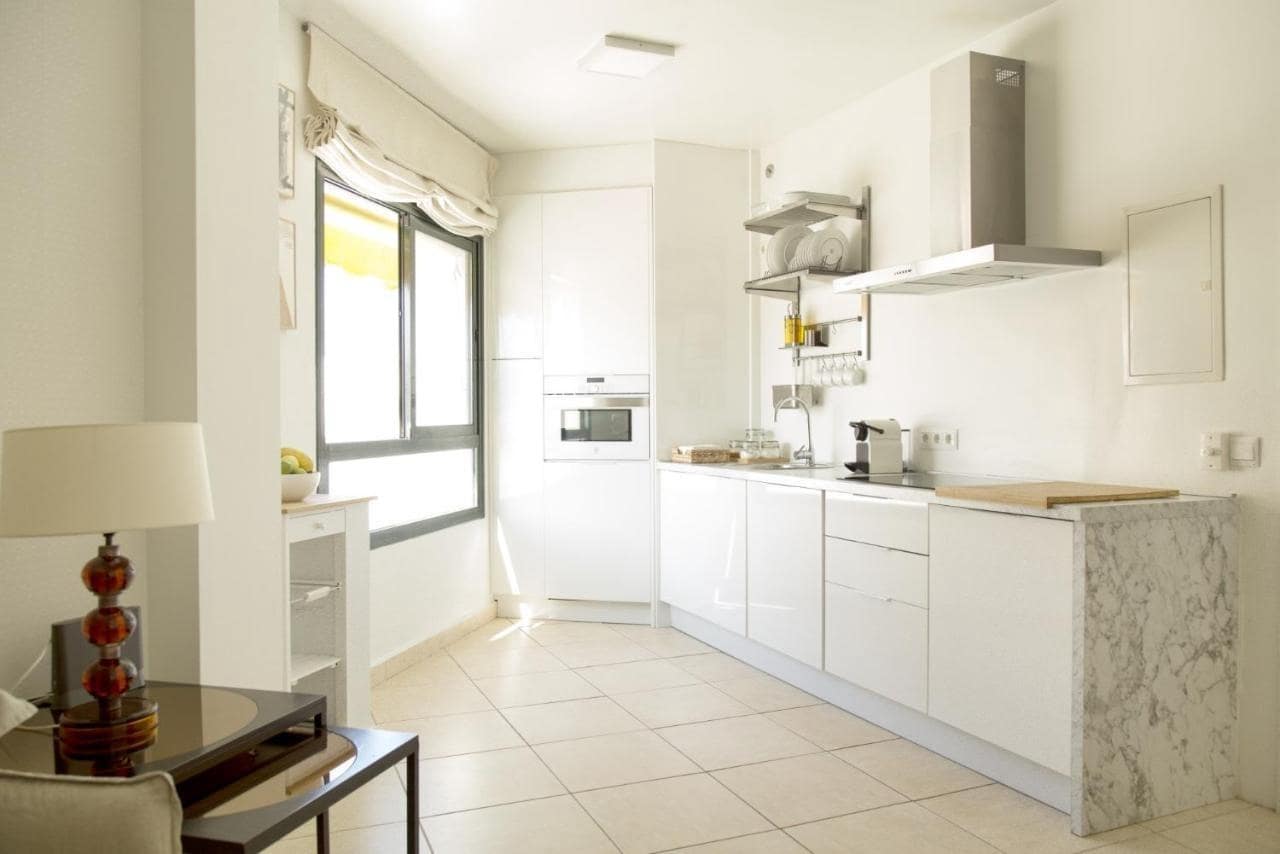 2 bedroom Apartment for sale in Torremolinos with garage - € 269,000 (Ref: 9513490)