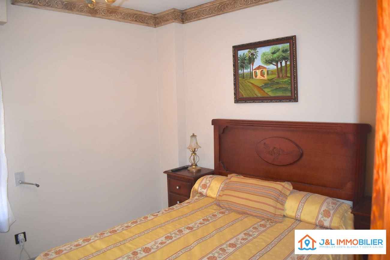 3 makuuhuone Huoneisto myytävänä paikassa Alicante kaupunki mukana 
autotalli - 545 000 € (Ref: 9736196)