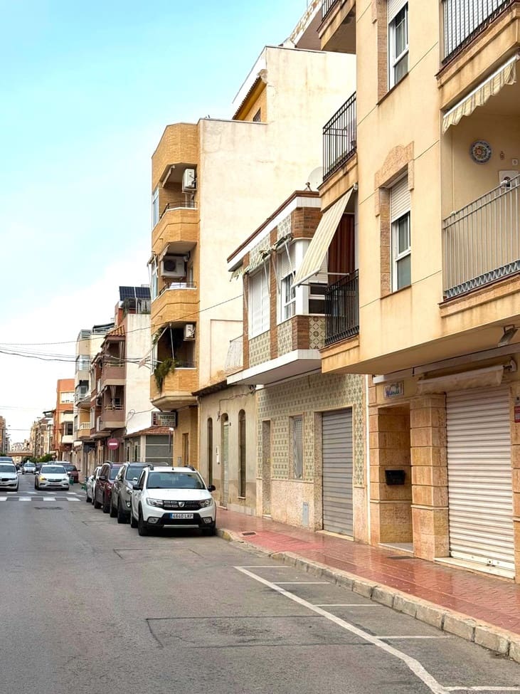 2 soverom Leilighet til salgs i Guardamar del Segura - € 139 900 (Ref: 9736203)