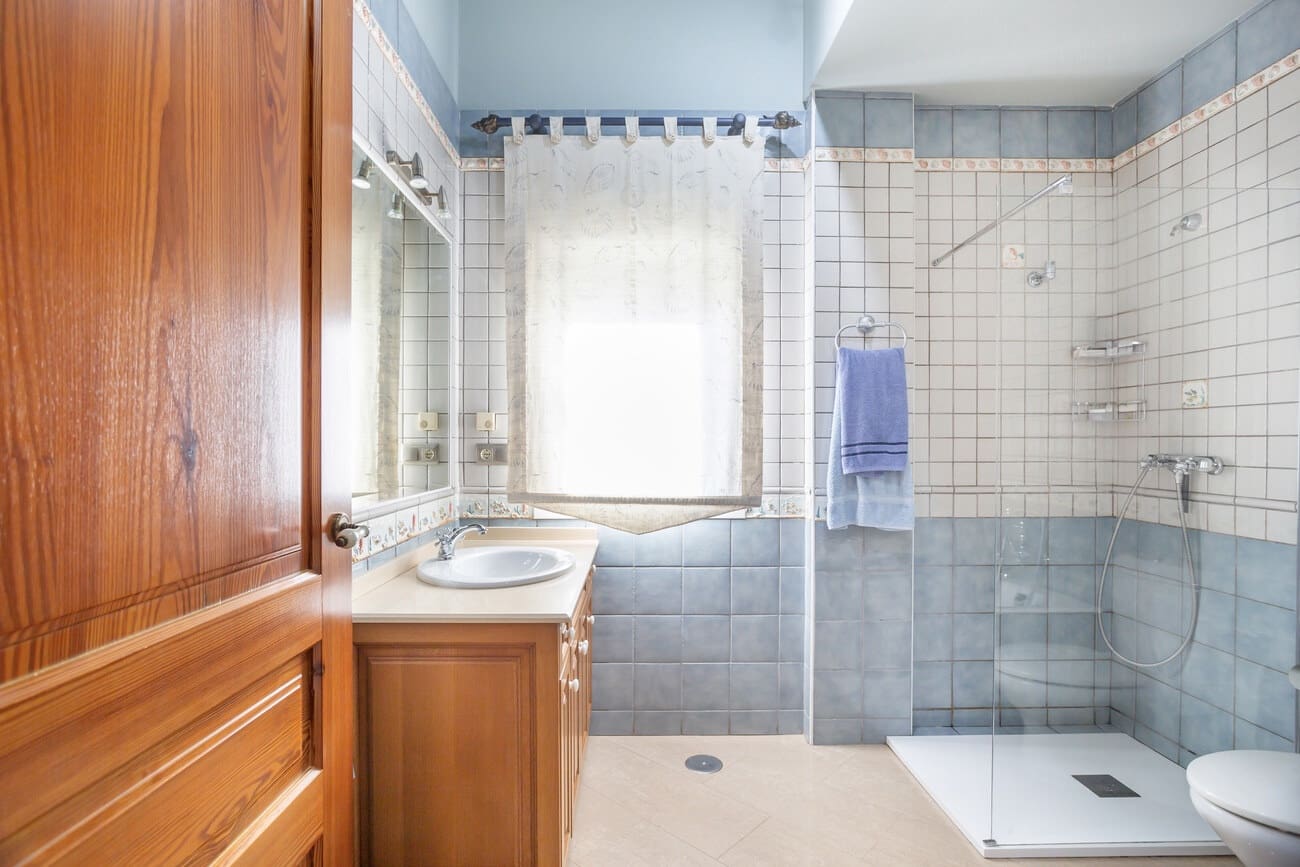 5 slaapkamer Villa te koop in Torrevieja met zwembad - € 1.150.000 (Ref: 9736211)