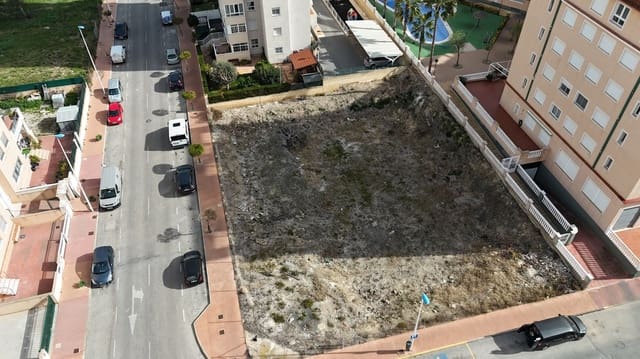 Terreno para Construção para venda em El Edén, Guardamar del Segura - 999 000 € (Ref: 9736249)