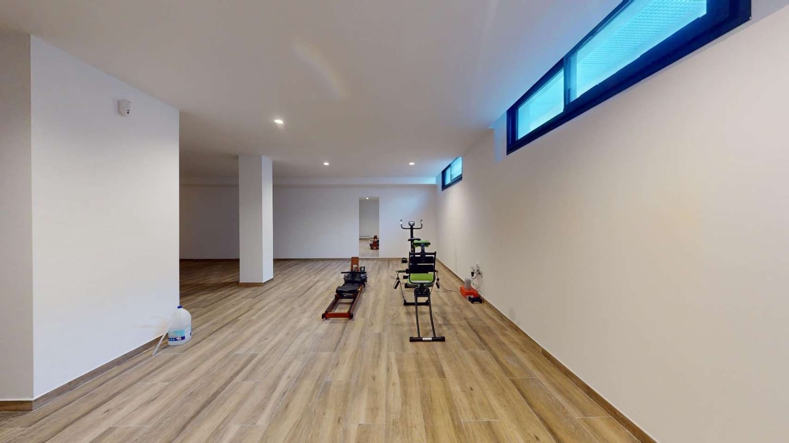 3 slaapkamer Villa te koop in Monforte del Cid met zwembad - € 795.000 (Ref: 9809444)