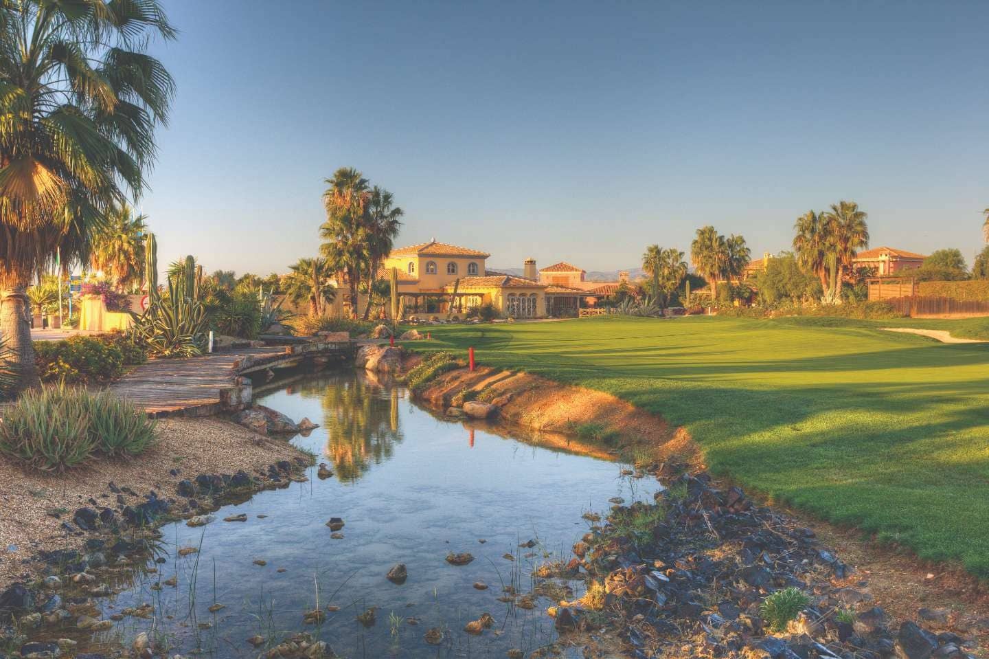 3 Zimmer Villa zu verkaufen in Desert Springs mit Pool - 895.000 € (Ref: 9809453)