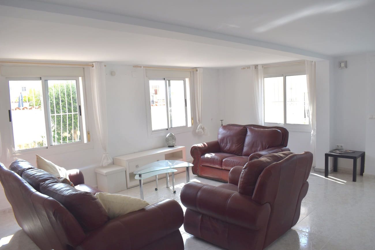 3 sypialnia Willa na sprzedaż w San Fulgencio z basenem garażem - 345 000 € (Ref: 9928186)