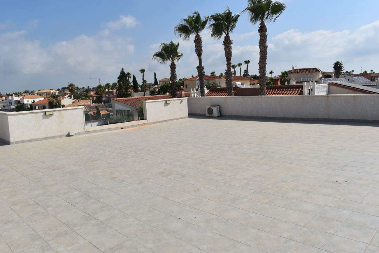 3 sypialnia Willa na sprzedaż w San Fulgencio z basenem garażem - 345 000 € (Ref: 9928186)