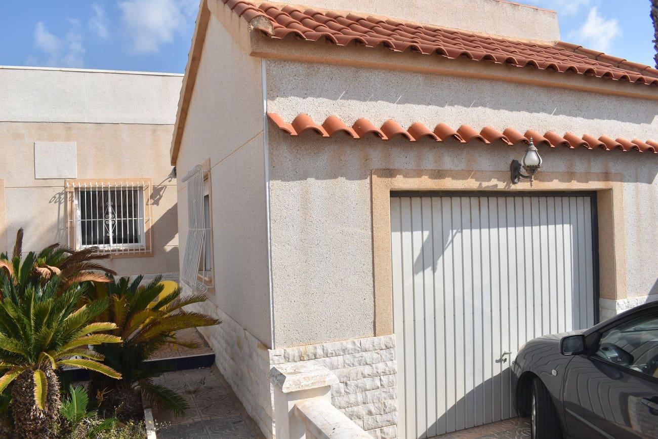 3 sypialnia Willa na sprzedaż w San Fulgencio z basenem garażem - 345 000 € (Ref: 9928186)