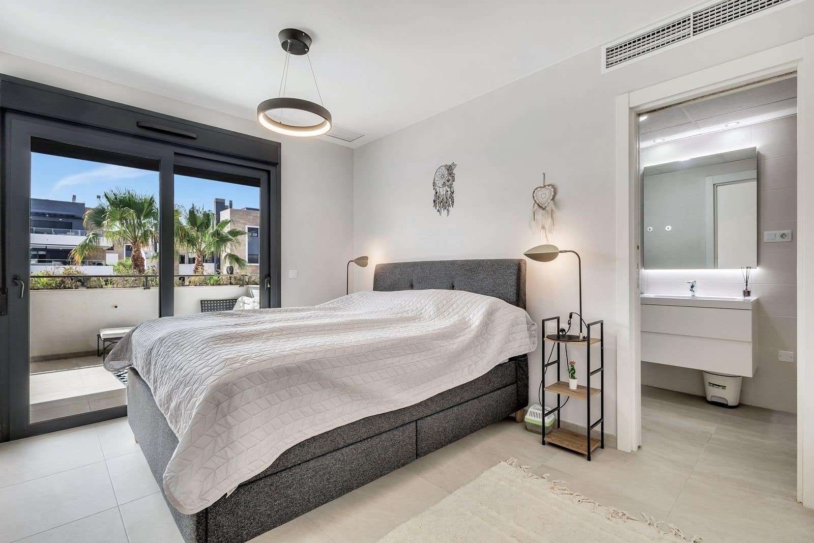 3 slaapkamer Appartement te koop in Playa Flamenca met zwembad garage - € 499.000 (Ref: 9928194)