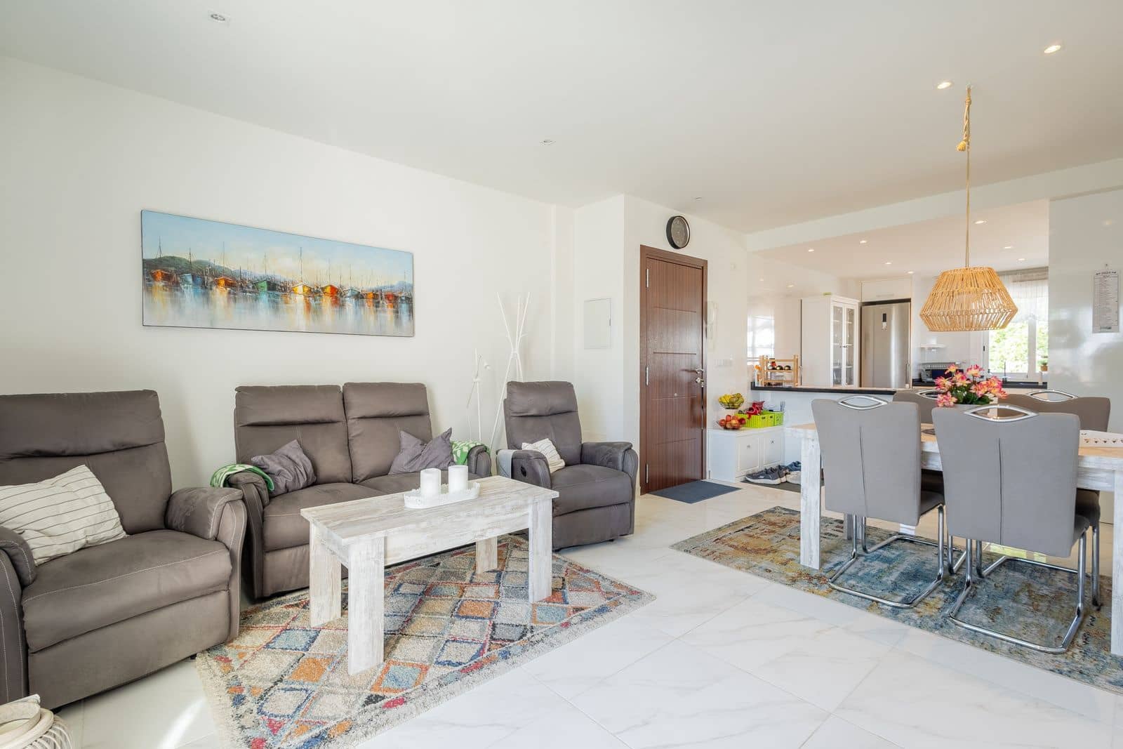 2 bedroom Apartment for sale in Torrevieja with pool garage - € 270,000 (Ref: 9928198)