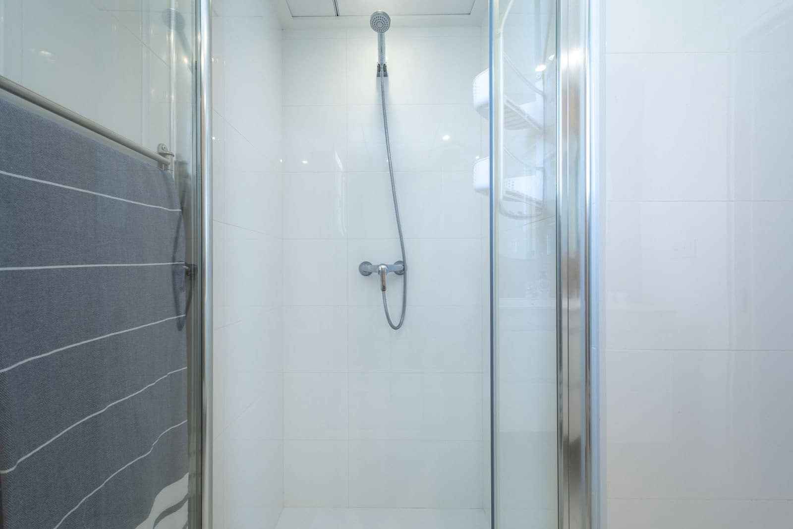 2 bedroom Apartment for sale in Torrevieja with pool garage - € 270,000 (Ref: 9928198)