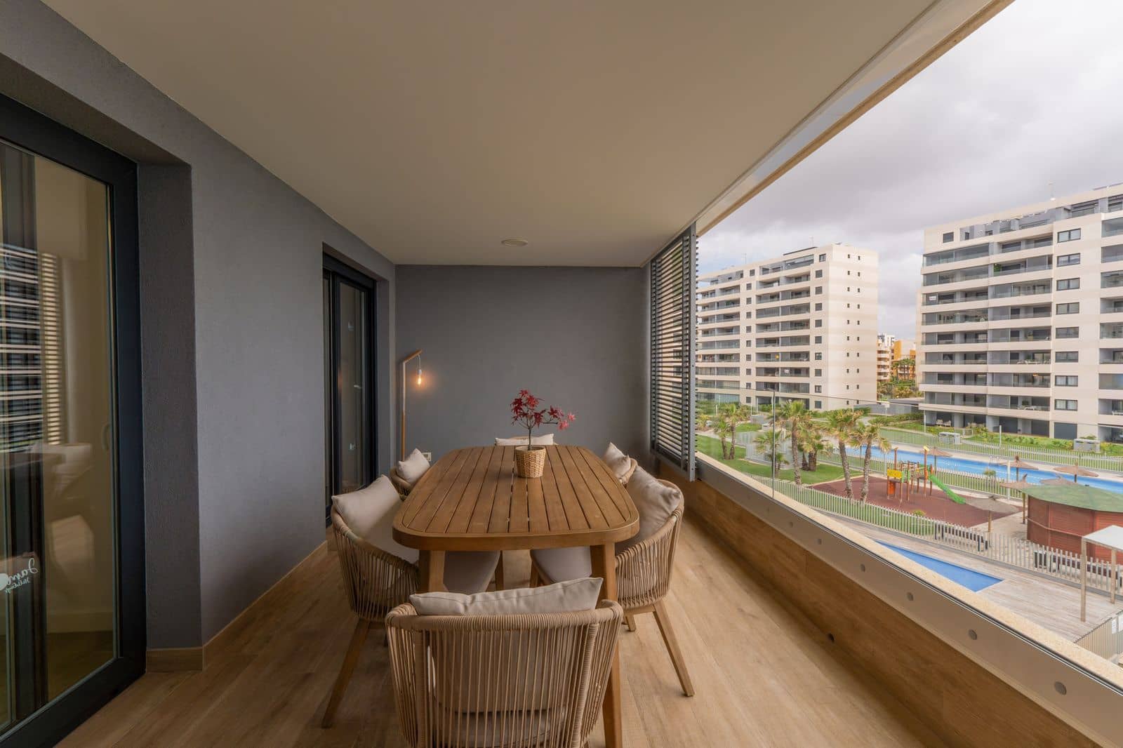 3 sypialnia Apartament na sprzedaż w Punta Prima z basenem garażem - 690 000 € (Ref: 9928201)