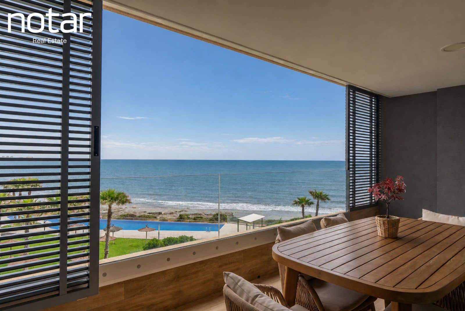 3 sypialnia Apartament na sprzedaż w Punta Prima z basenem garażem - 690 000 € (Ref: 9928201)