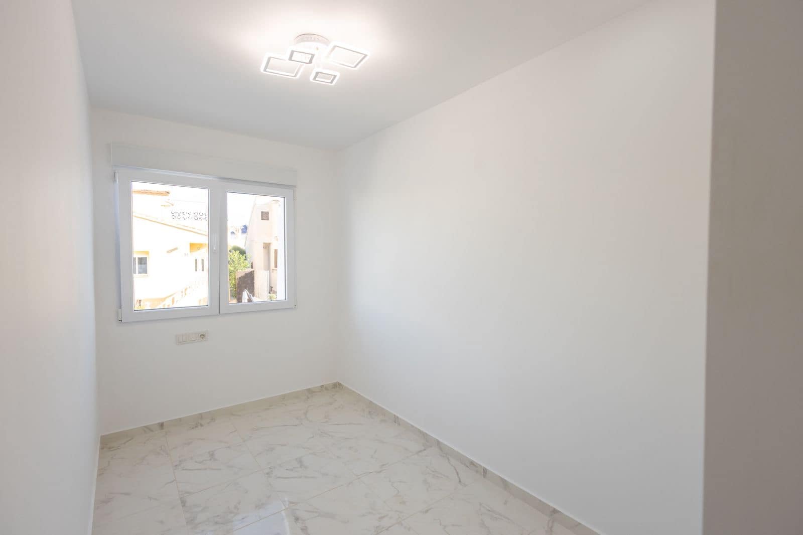 3 soveværelse Byhus til salg i Los Balcones med swimmingpool - € 229.000 (Ref: 9928204)