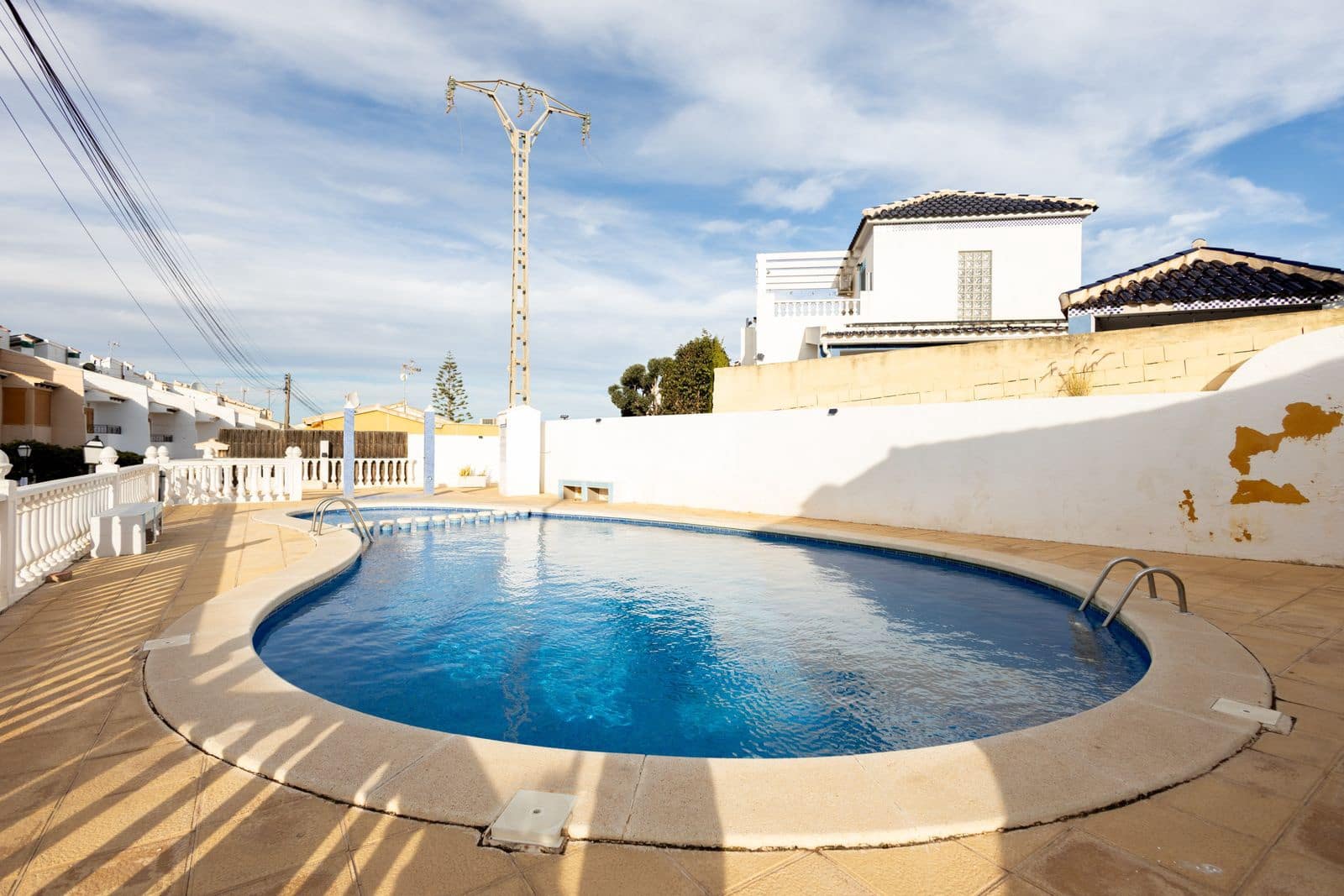 3 soveværelse Byhus til salg i Los Balcones med swimmingpool - € 229.000 (Ref: 9928204)