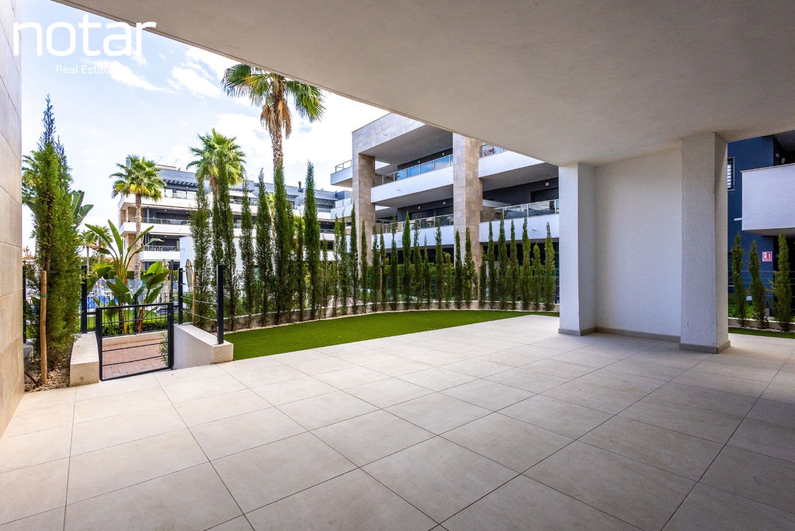 Apartamento de 3 habitaciones en Playa Flamenca en venta con piscina - 522.000 € (Ref: 9928207)