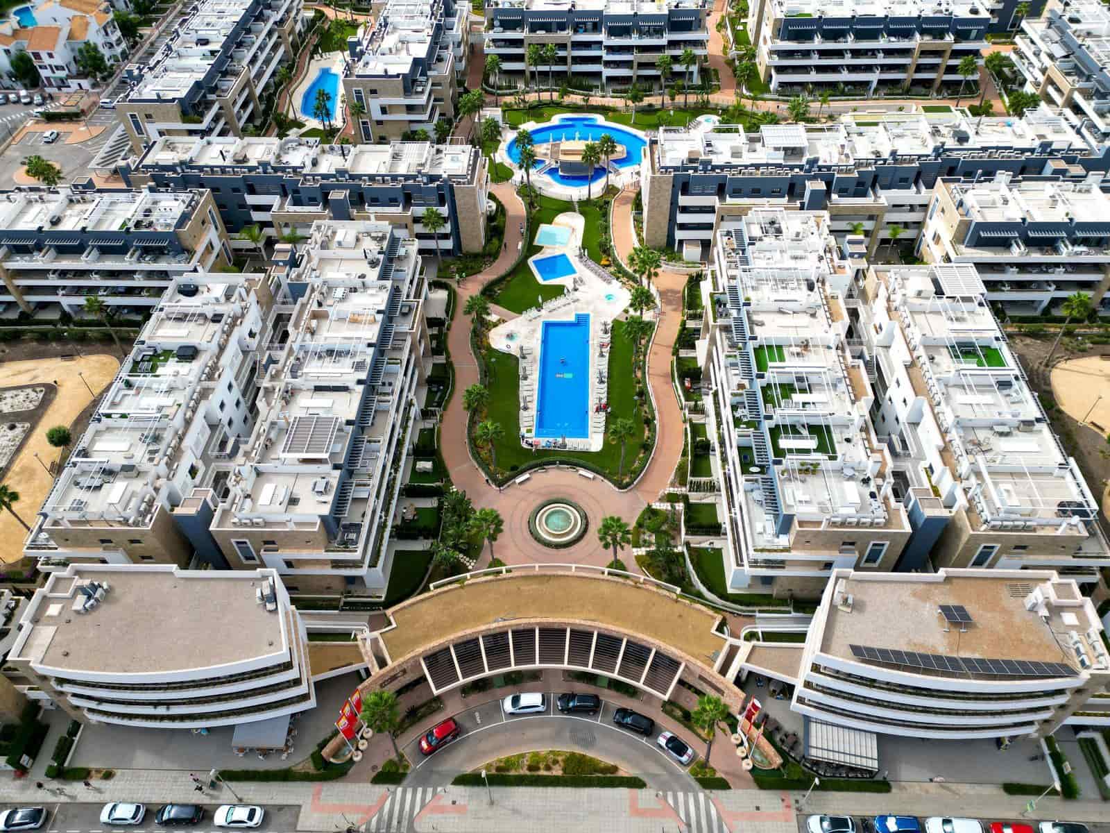 Apartamento de 3 habitaciones en Playa Flamenca en venta con piscina - 522.000 € (Ref: 9928207)