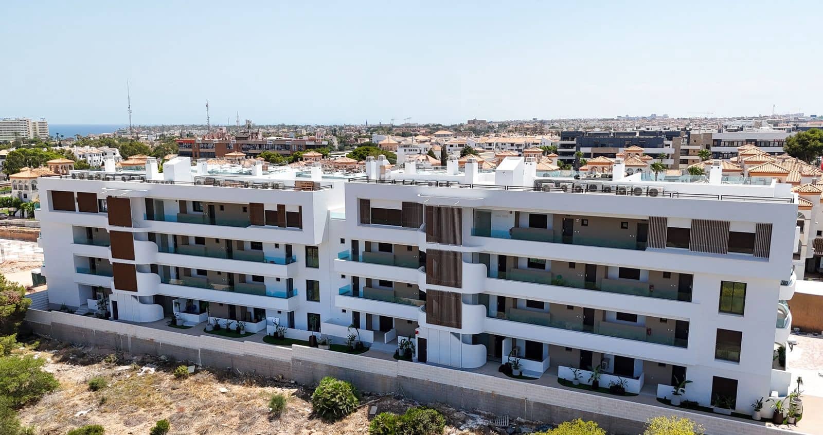 2 bedroom Apartment for sale in Playa Flamenca with pool - € 399,000 (Ref: 9928208)