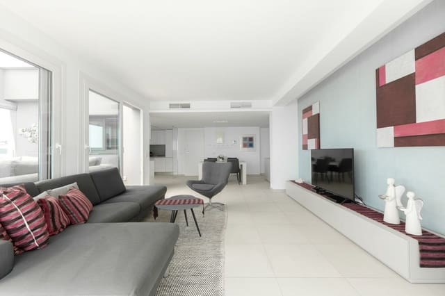 Apartamento de 3 habitaciones en Punta Prima, Torrevieja en venta con piscina garaje - 795.000 € (Ref: 9928209)