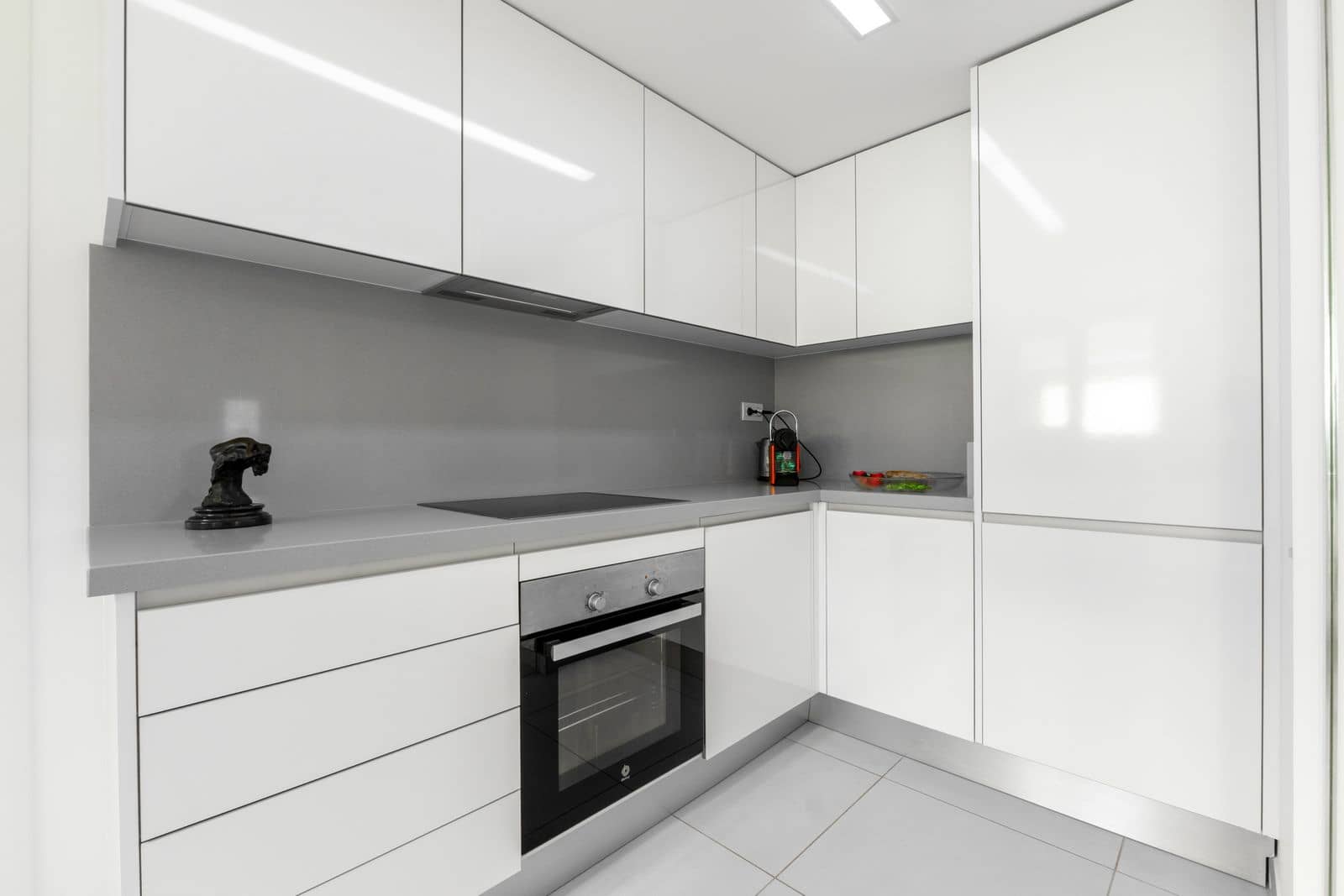3 sypialnia Apartament na sprzedaż w Punta Prima z basenem garażem - 795 000 € (Ref: 9928209)
