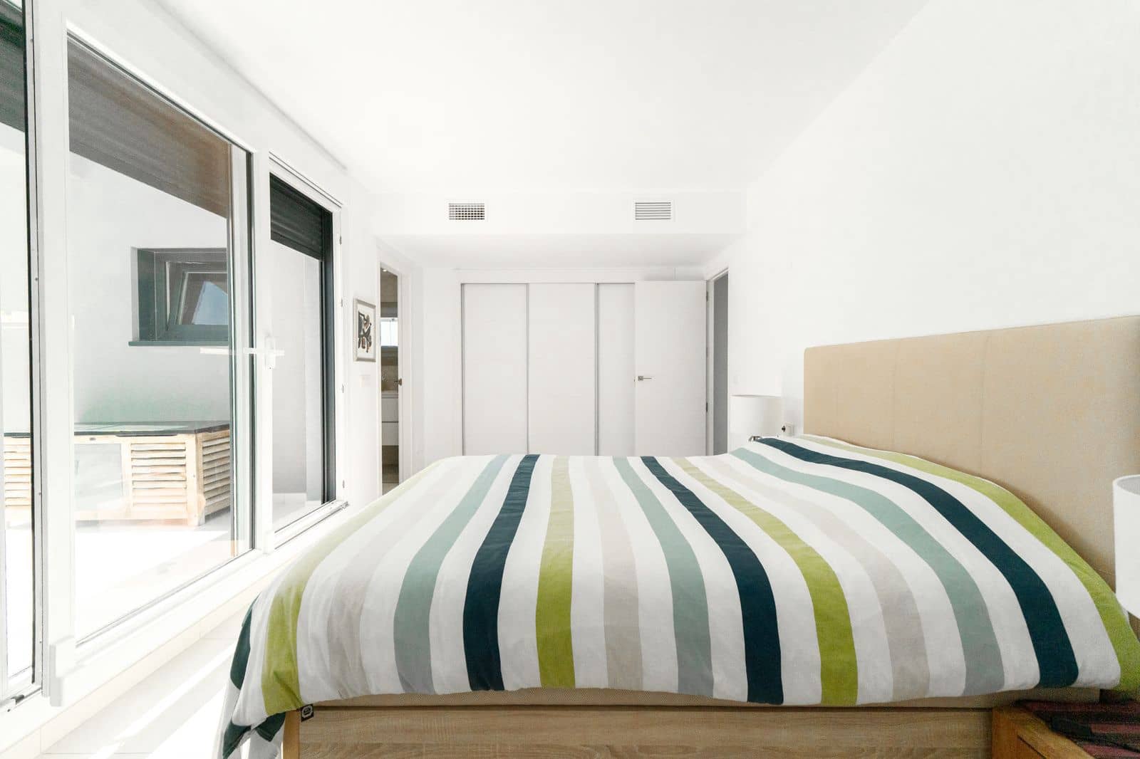 3 sypialnia Apartament na sprzedaż w Punta Prima z basenem garażem - 795 000 € (Ref: 9928209)