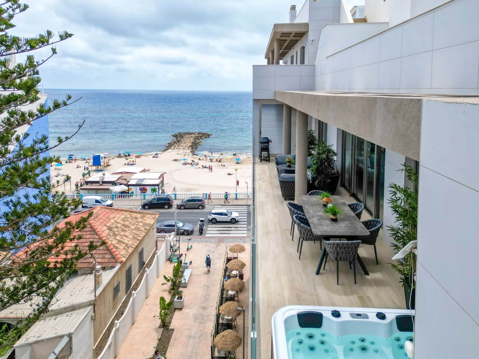 4 sypialnia Apartament na sprzedaż w Torrevieja z basenem - 650 000 € (Ref: 9928219)