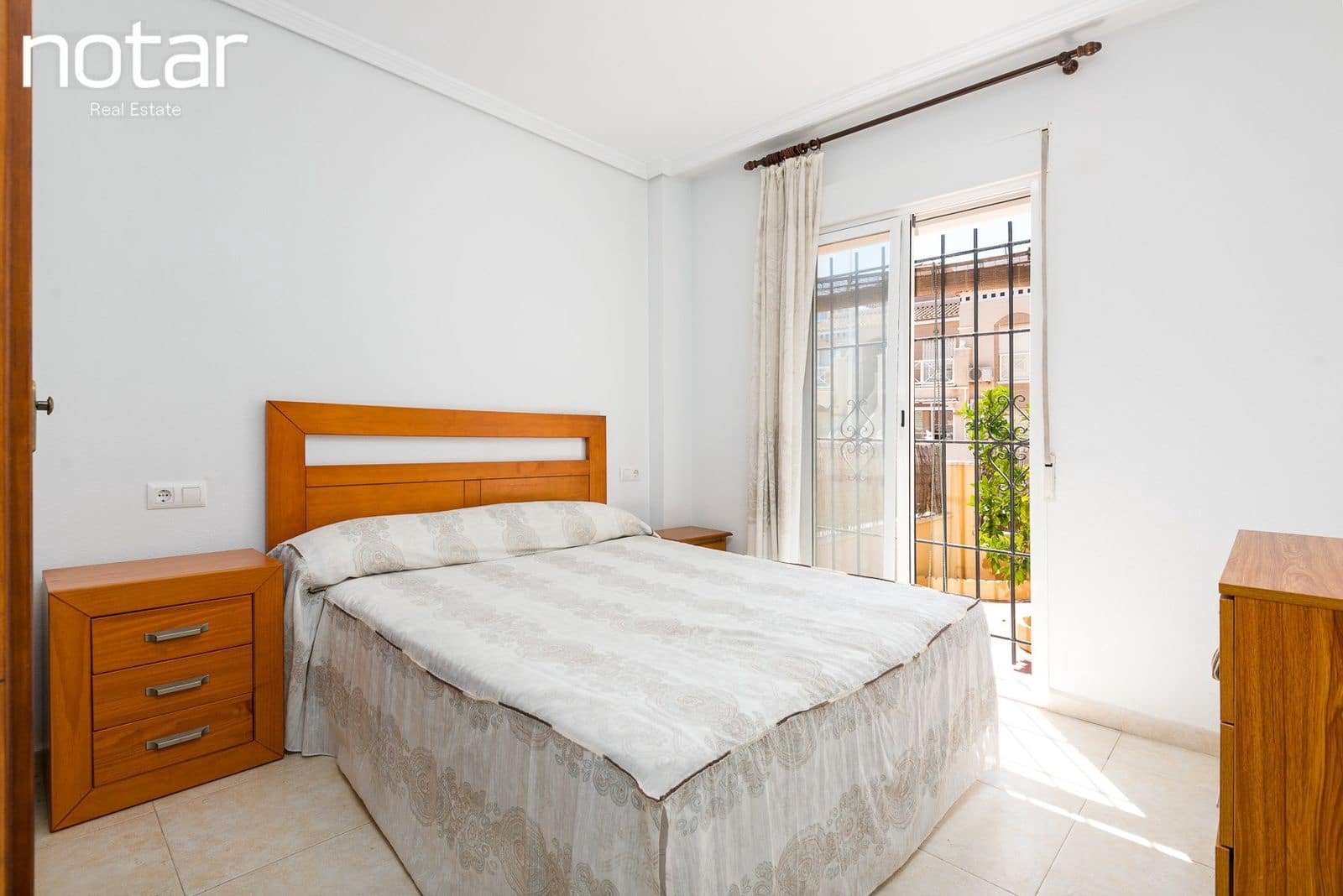 2 sypialnia Apartament na sprzedaż w Torrevieja z basenem - 220 000 € (Ref: 9928220)