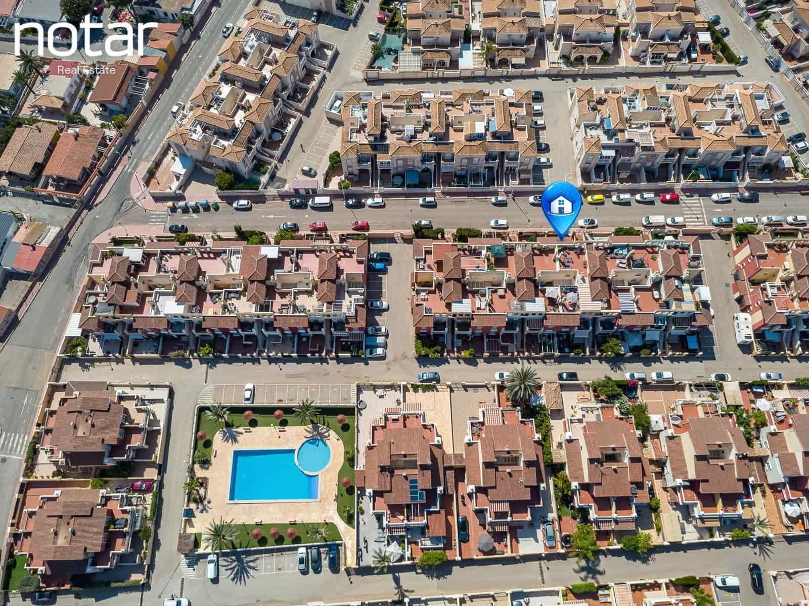 2 sypialnia Apartament na sprzedaż w Torrevieja z basenem - 220 000 € (Ref: 9928220)