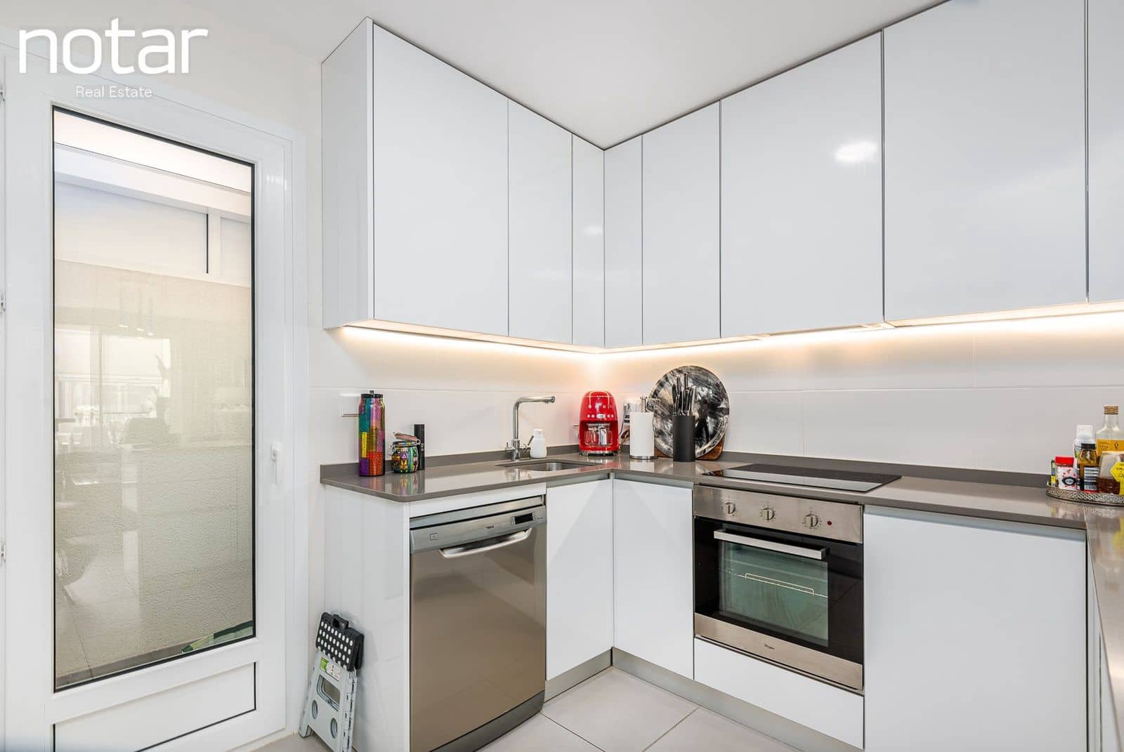 3 bedroom Townhouse for sale in Torrevieja with pool - € 350,000 (Ref: 9928224)