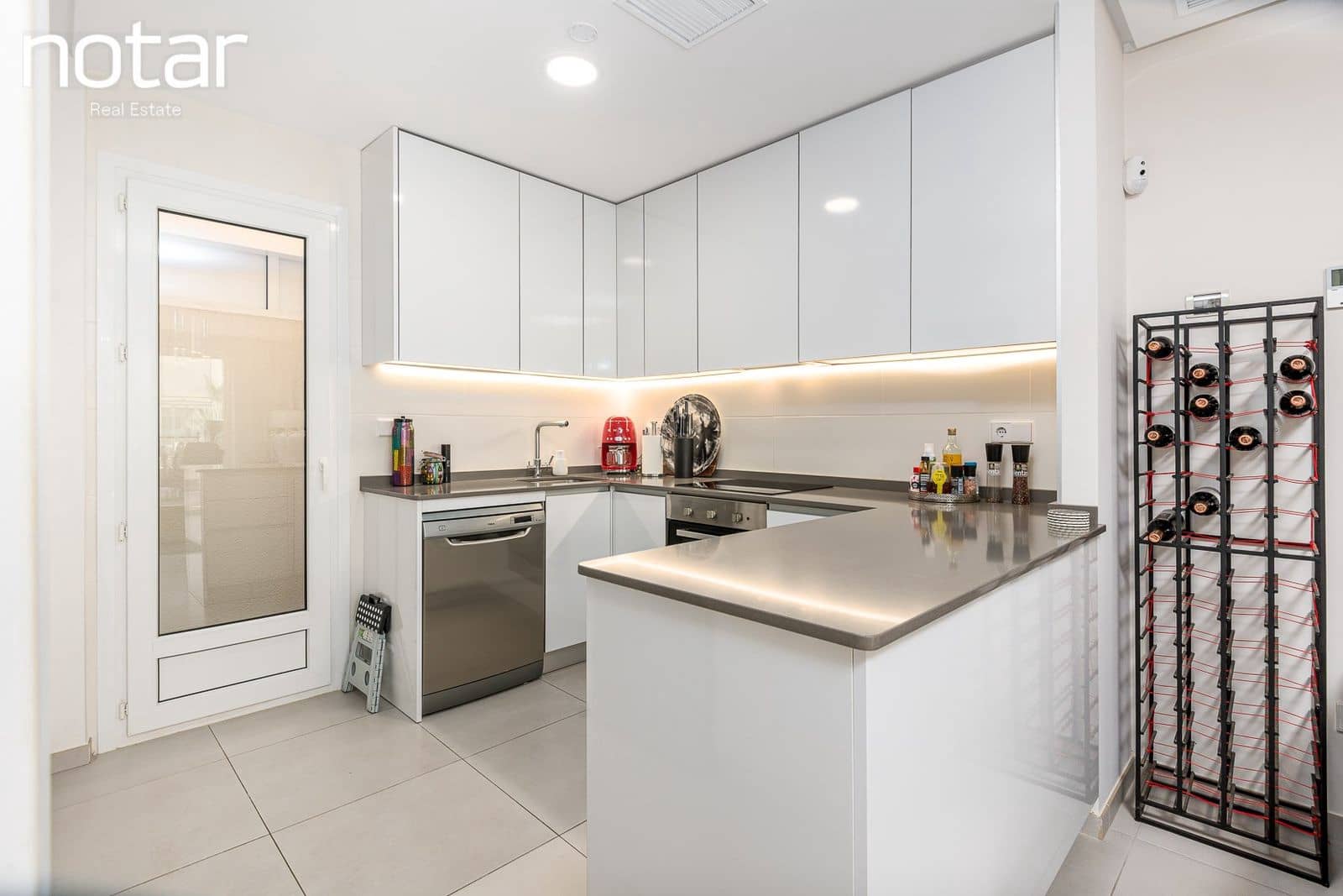 3 bedroom Townhouse for sale in Torrevieja with pool - € 350,000 (Ref: 9928224)