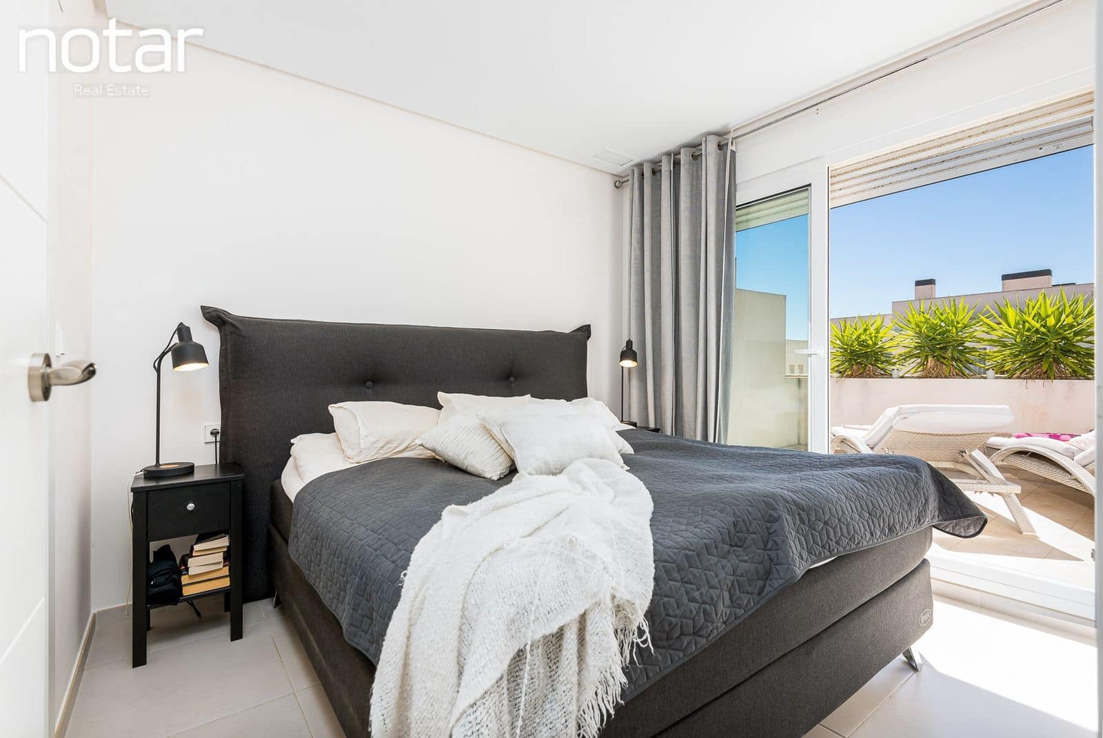 3 bedroom Townhouse for sale in Torrevieja with pool - € 350,000 (Ref: 9928224)