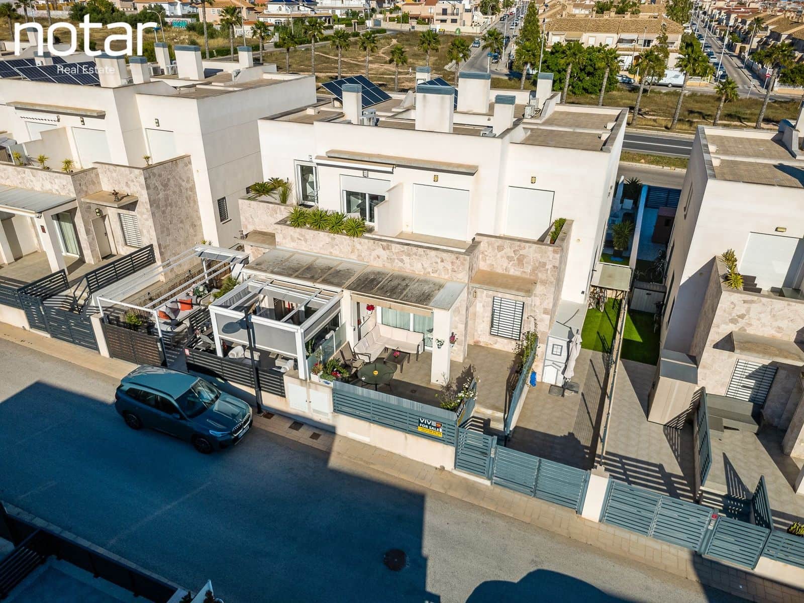 3 bedroom Townhouse for sale in Torrevieja with pool - € 350,000 (Ref: 9928224)