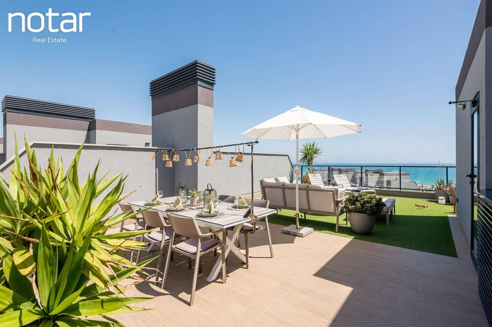 2 bedroom Apartment for sale in Gran Alacant with pool garage - € 545,000 (Ref: 9928225)