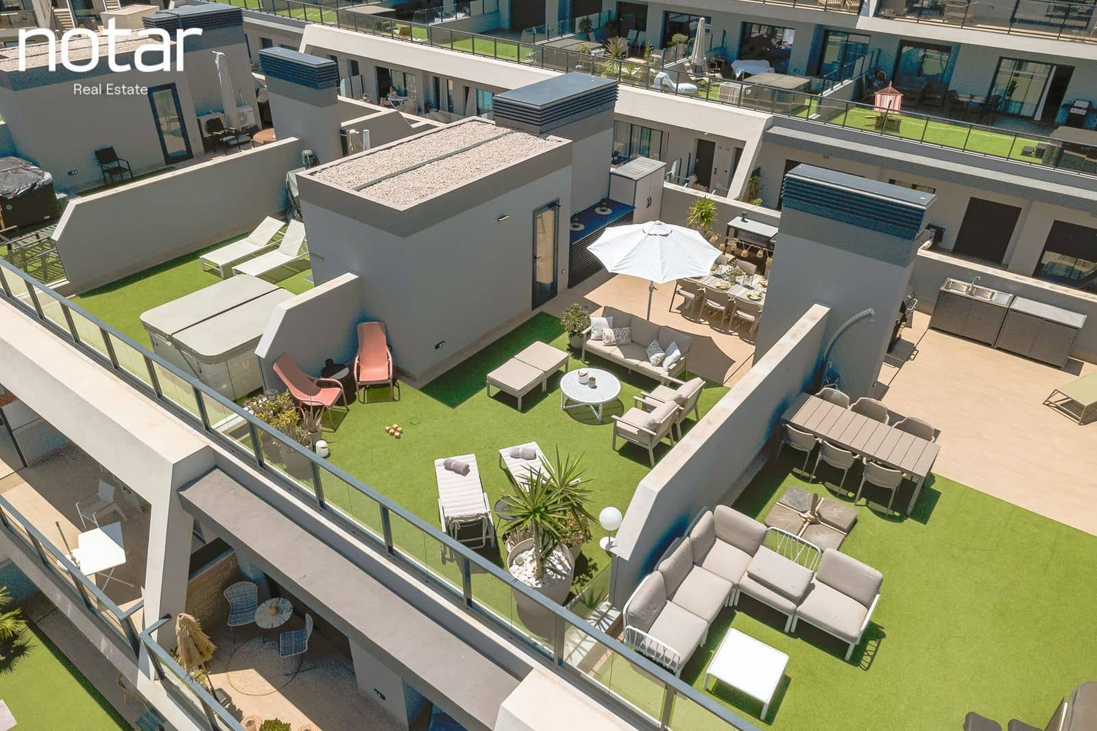 2 bedroom Apartment for sale in Gran Alacant with pool garage - € 545,000 (Ref: 9928225)