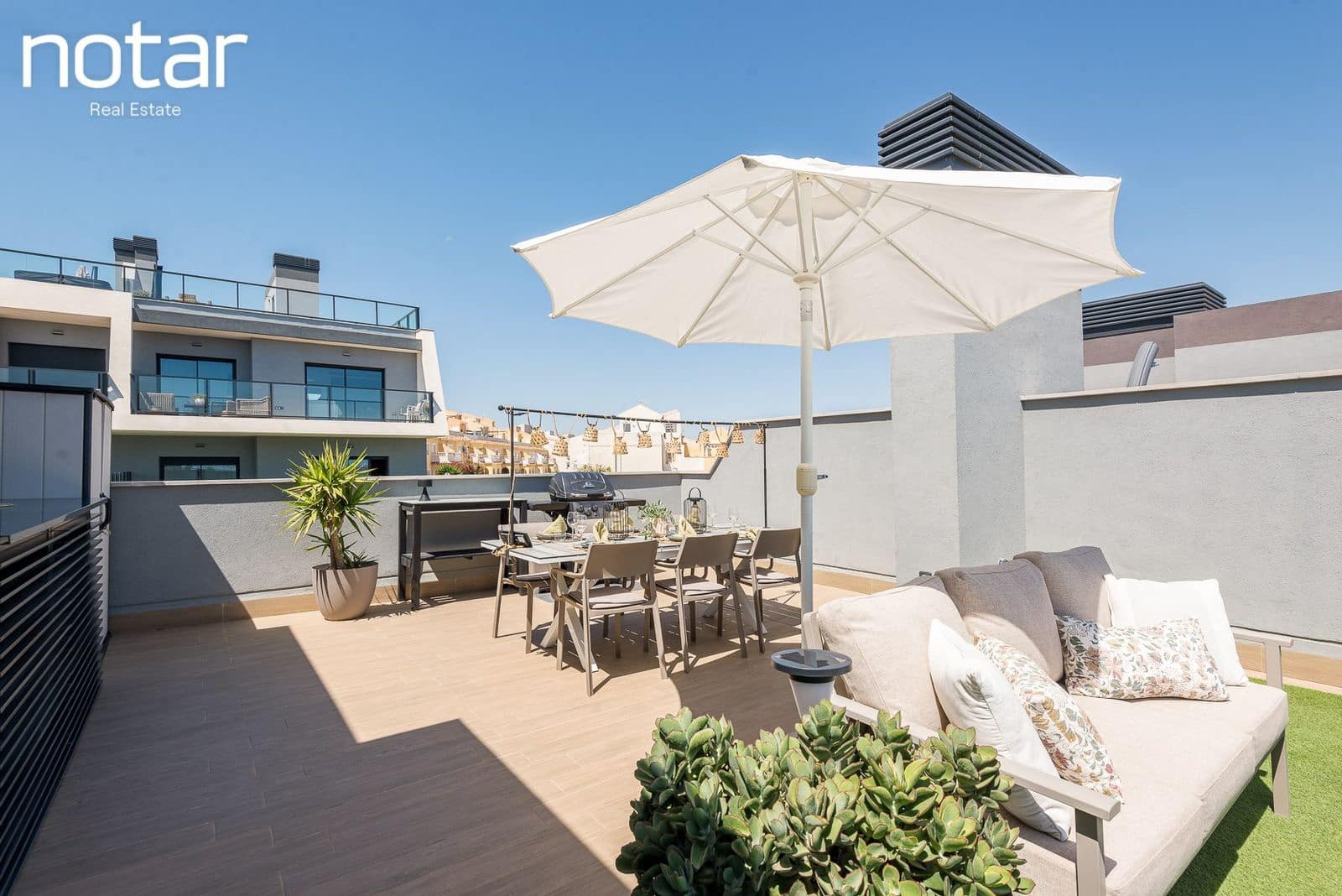 2 bedroom Apartment for sale in Gran Alacant with pool garage - € 545,000 (Ref: 9928225)