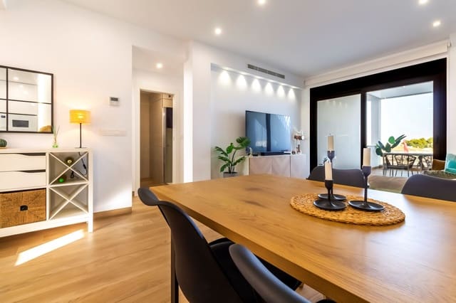 Apartamento de 2 habitaciones en Los Balcones en venta con piscina garaje - 369.000 € (Ref: 9928226)